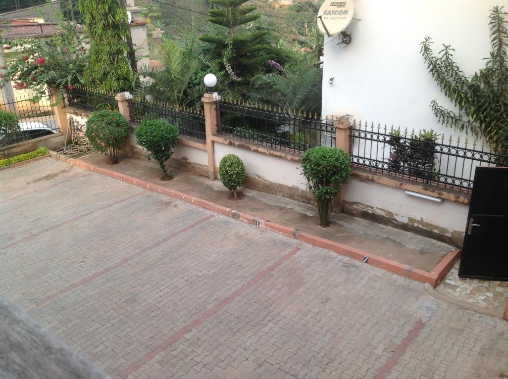 Bastos'Appart Yaounde Exterior photo